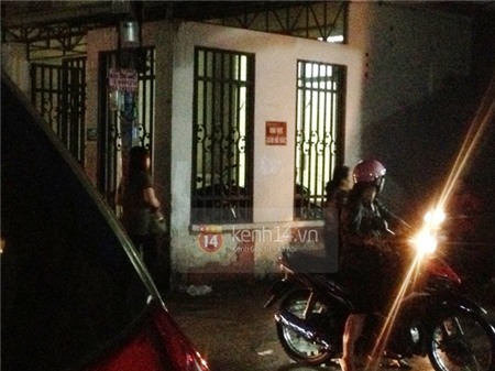 Mẹ, em gái lên chùa tụng kinh 49 ngày mất Wanbi Tuấn Anh | Wanbi Tuấn Anh,Wanbi Tuấn Anh 49 ngày,Wanbi Tuấn Anh qua đời,Mẹ,em gái lên chùa tụng kinh 49 ngày mất Wanbi Tuấn Anh