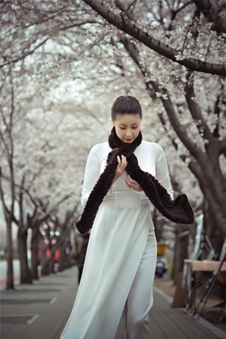 Sao Việt gợi nét duyên thầm với áo dài - 11