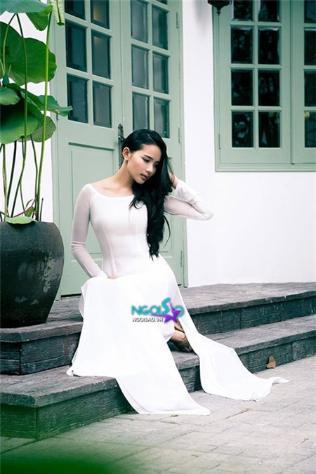 Sao Việt gợi nét duyên thầm với áo dài - 7