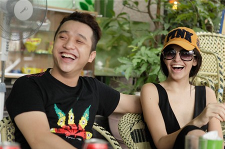 Andrea lạnh lùng gặp mặt Yanbi và bạn bè - 11