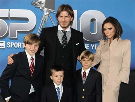 David Beckham, Van de Vaart…: Những siêu sao thích bạo hành