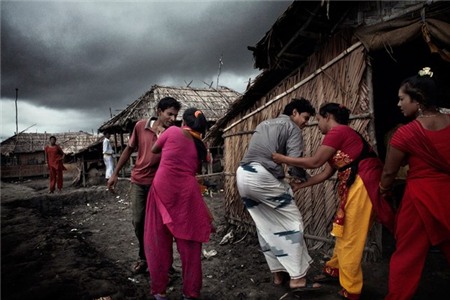 Cuộc sống bên trong "xóm nhà thổ" ở Bangladesh 9