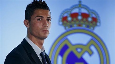 Ronaldo đang là một biểu tượng mới ở Bernabeu