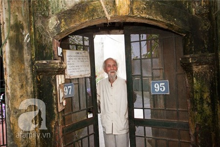 Cuộc đời lận đận của ông lão tóc bạc thân quen trong phim Việt 16