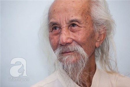 Cuộc đời lận đận của ông lão tóc bạc thân quen trong phim Việt 3