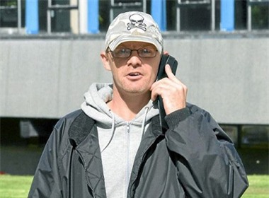 Tên biến thái Graham Redfearn.