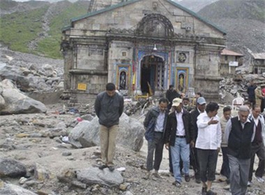 Két sắt được tìm thấy cách đền Kedarnath - bang Uttarakhand 50 m. Ảnh: The Hindu