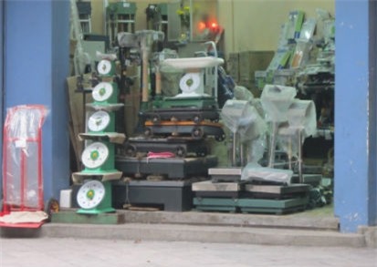 cân, cân điêu, tiêu dùng, mua bán, chợ búa, chợ, tiểu thương, người mua hàng