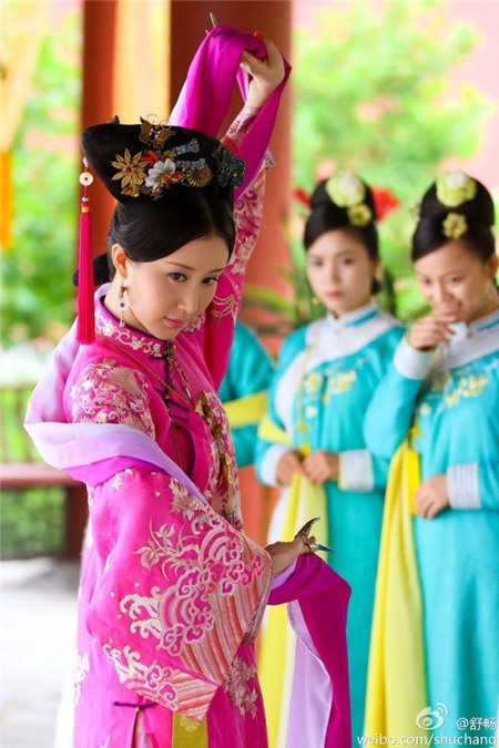 Những vai nữ phụ khiến nữ chính “chìm nghỉm” 13