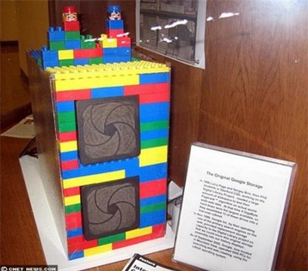 Chiếc máy chủ ráp từ Lego của Google