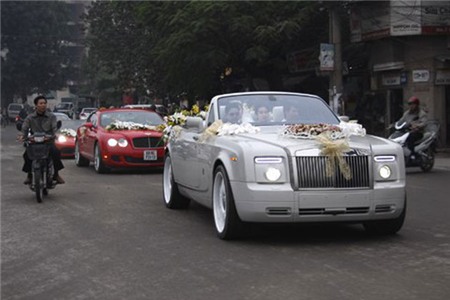 Top 5 xe dâu và màu xe phù hợp cho mùa cưới 2013 1