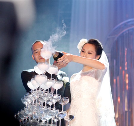 Ngọc Thạch gần kiệt sức trong đám cưới tiền tỷ - 16