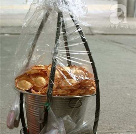 Những thức quà gợi nhớ tuổi thơ trên phố Sài Gòn 4