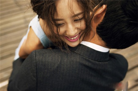 Chồng cặp với bồ già vì tiền - 2