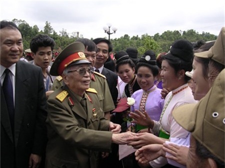 Võ Nguyên Giáp, Đại tướng, Nguyễn Thị Quang Thái, Nguyễn Thị Minh Khai, cách mạng, Đặng Thai Mai