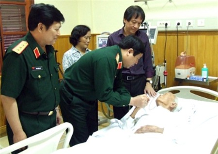 Võ Nguyên Giáp, Đại tướng, bệnh viện, kỳ tích