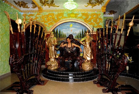 Nhà khác người của 3 'vua nhạc sến' - 18