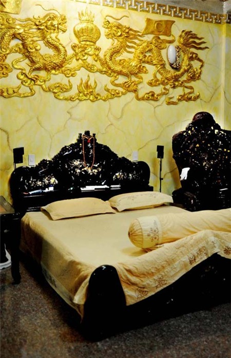 Nhà khác người của 3 'vua nhạc sến' - 2