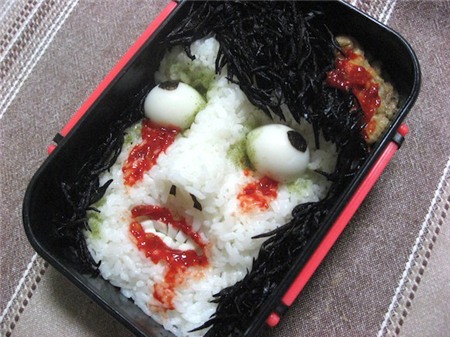 Những hộp cơm Bento kinh dị 12
