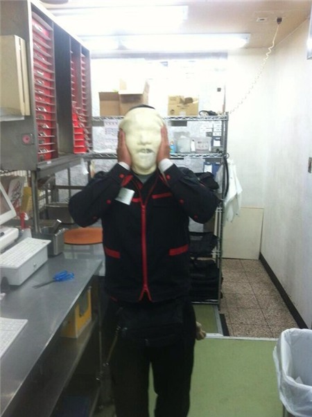 Dịch vụ cho thuê kẻ phá đám nhằm bôi xấu danh tiếng của đối thủ 3