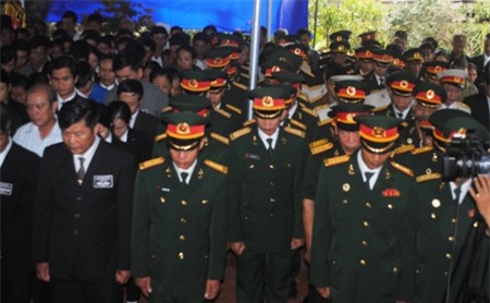 Phút mặc niệm trước giờ viếng