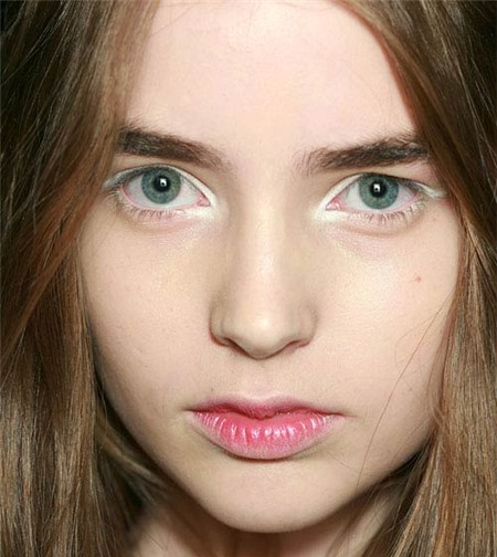 4 cách viền trắng cho đôi mắt tỏa sáng - 11