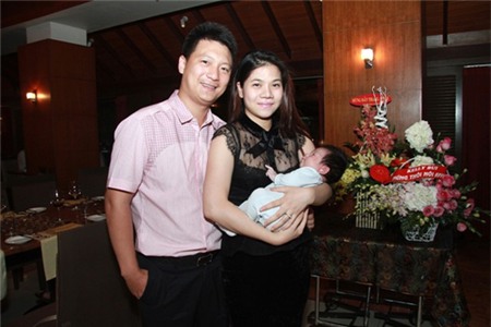 Mỹ Dung hạnh phúc bế bồng con trai yêu | Đặng Thị Mỹ Dung,Con trai Mỹ Dung