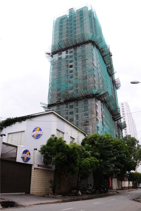 đất vàng, thế chấp, Quốc Cường Gia Lai, Cường đô la