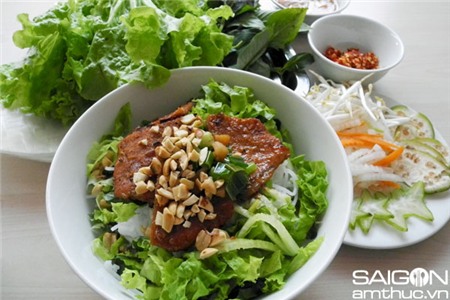 5 món bún khô hấp dẫn người Sài Gòn 1