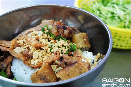 5 món bún khô hấp dẫn người Sài Gòn 7