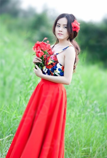 Cận cảnh gương mặt bà Tưng sau thẩm mỹ - 6