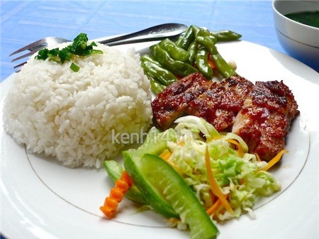 Ăn no, ăn ngon ở khu trung tâm Hà Nội với chỉ 50.000 đồng 1