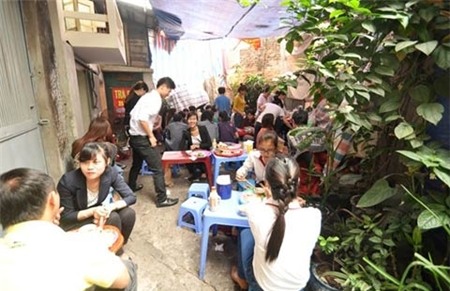 Hà Thành, Hàng Khay, Hà Nội , Bà Triệu, lợi nhuận, bún đậu mắm tôm, cửa hàng