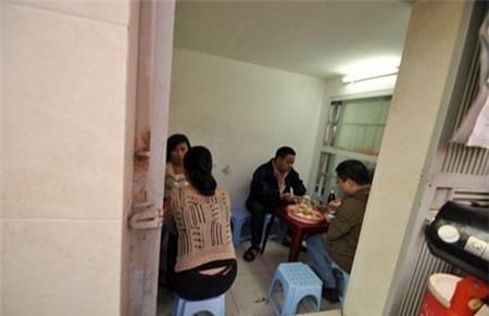 Hà Thành, Hàng Khay, Hà Nội , Bà Triệu, lợi nhuận, bún đậu mắm tôm, cửa hàng