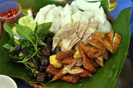 Hà Thành, Hàng Khay, Hà Nội , Bà Triệu, lợi nhuận, bún đậu mắm tôm, cửa hàng