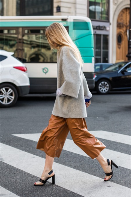 Phóng khoáng mà vẫn thanh lịch với xu hướng quần crop culottes 5