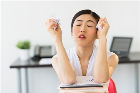 Khủng hoảng vì bị chèn ép ở công sở 3