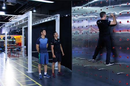 Vietnam’s Next Top Model:  Lộ kết quả hay chiêu trò?