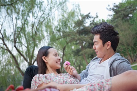 Đau nhớ đời vì 'khâu' vùng kín quá đà - 2