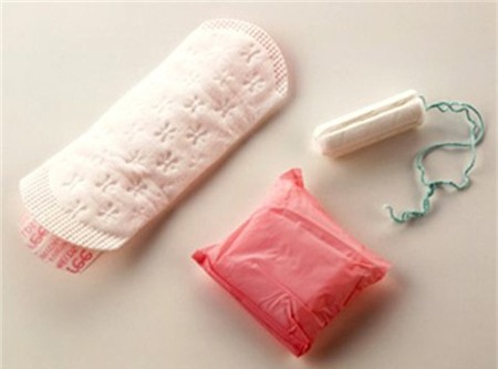 thoi-quen-dung-bang-ve-sinh-gay-hai-cho-suc-khoe