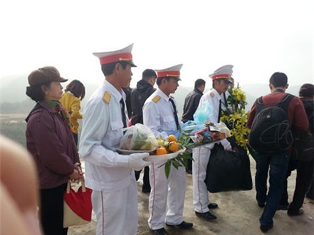 Đưa tro cốt NSƯT Văn Hiệp về nơi yên nghỉ - 1