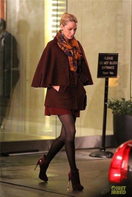 Phong cách quý tộc với áo Cape 6