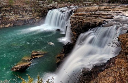 10 hồ bơi tự nhiên đẹp đến ngỡ ngàng 1