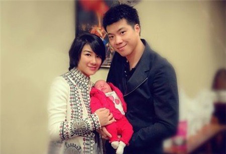 Huỳnh Dịch bị chồng tố