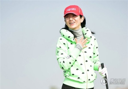 Huỳnh Dịch bị chồng tố 