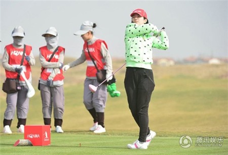 Huỳnh Dịch bị chồng tố