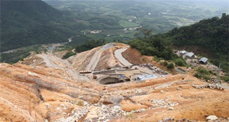 Lũ-lụt, dân, thiệt-hại, nguyên-nhân, tranh-cãi, thủy-điện, rừng, thiên-tai, xả , hồ-chứa, dự-báo.