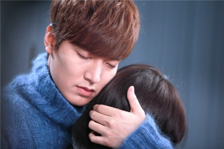 "Bộ sưu tập" cảnh ôm của Lee Min Ho - Park Shin Hye 15