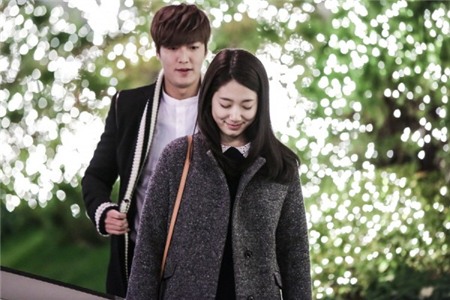 "Bộ sưu tập" cảnh ôm của Lee Min Ho - Park Shin Hye 3