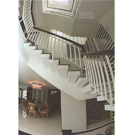 Đặc biệt trong hoàn cảnh mới đây mẹ của Cường Đô La đang gặp khó khăn với công ty